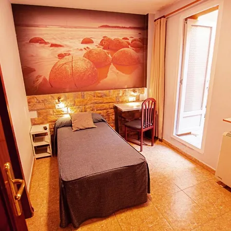 Residencia Universitaria Gæstehus *